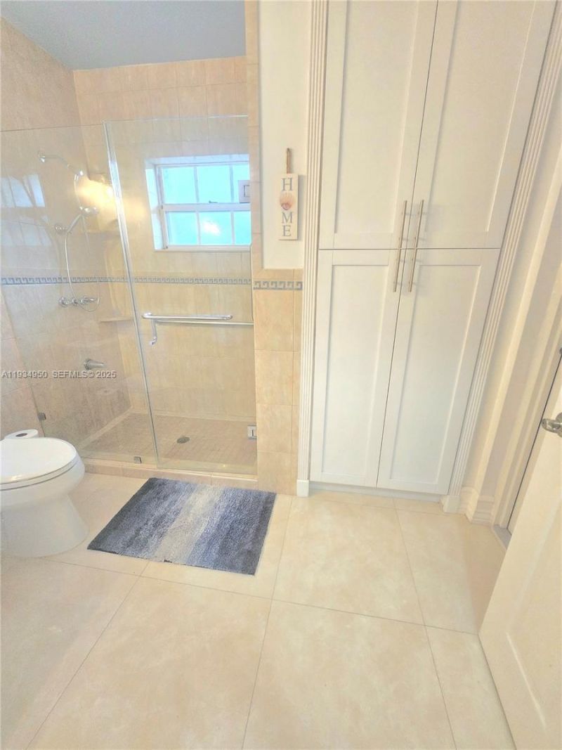 16422 NW 83rd Pl , Miami Lakes, FL 33016 Photo