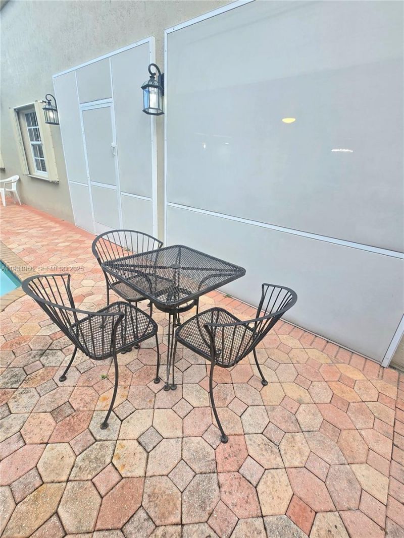 16422 NW 83rd Pl , Miami Lakes, FL 33016 Photo