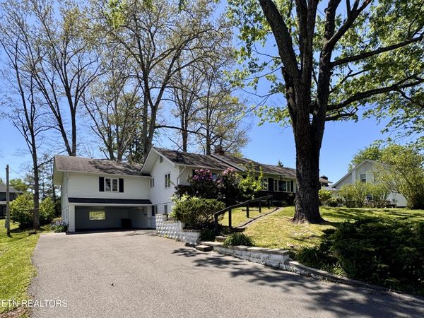 202 Chester St, Oneida, TN 37841