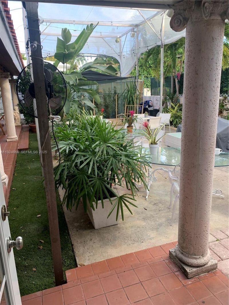 1239 Alton Rd, Miami Beach, FL 33139 Photo