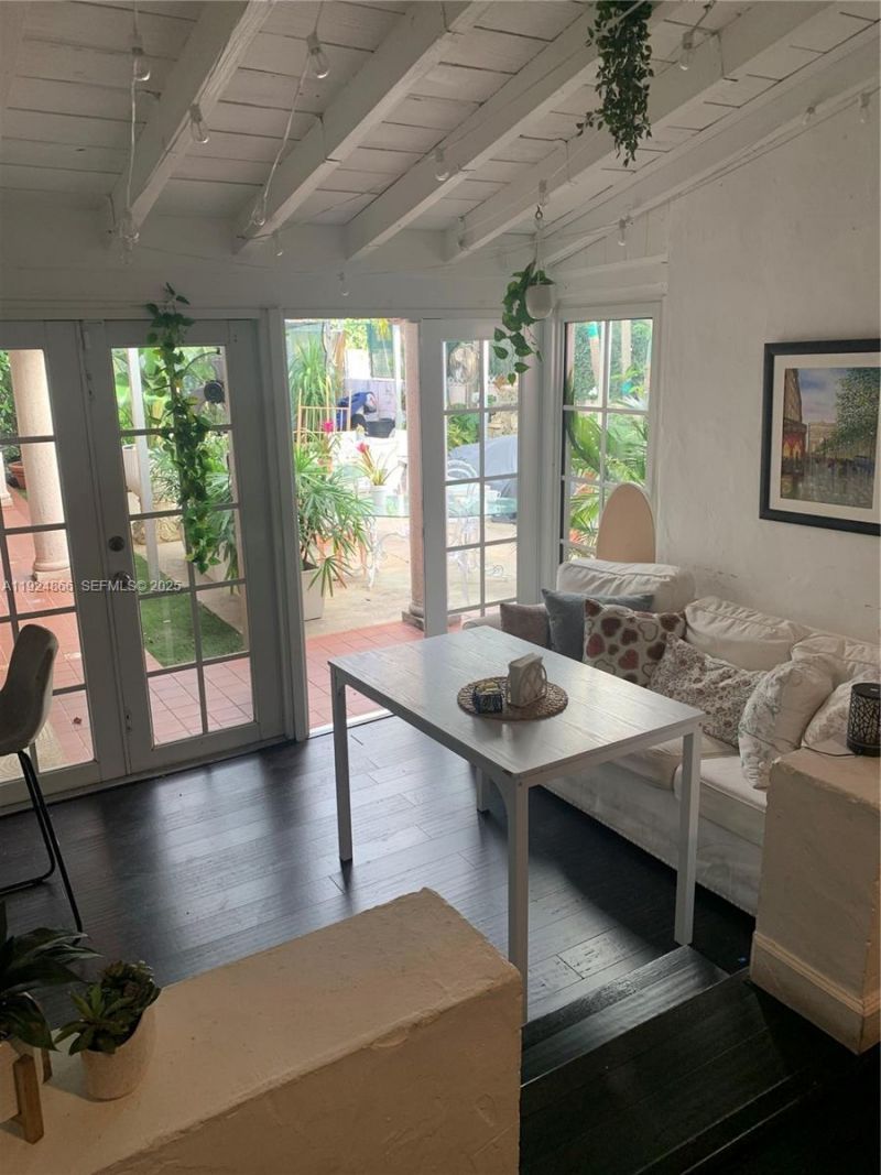 1239 Alton Rd, Miami Beach, FL 33139 Photo