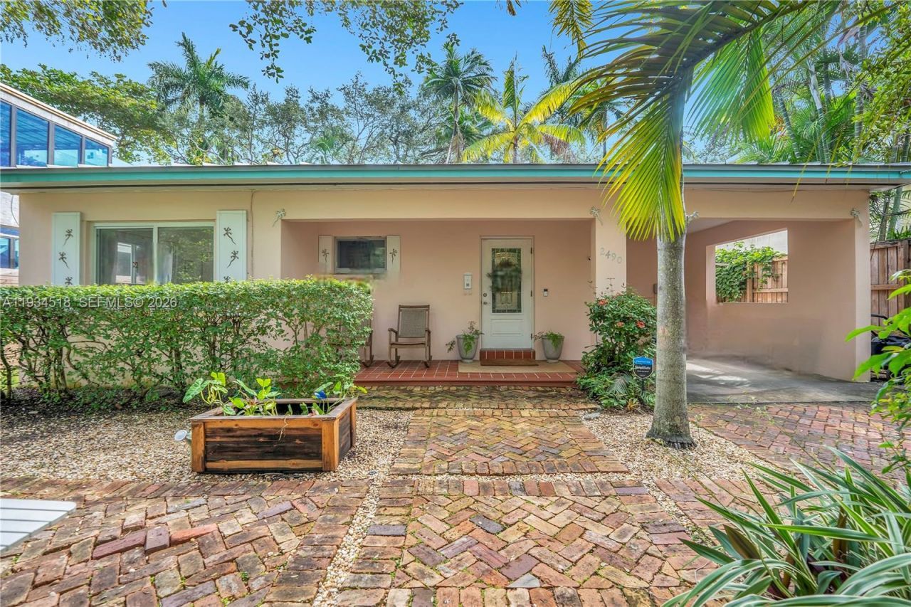 2490 Abaco Ave, Miami, FL 33133 Photo