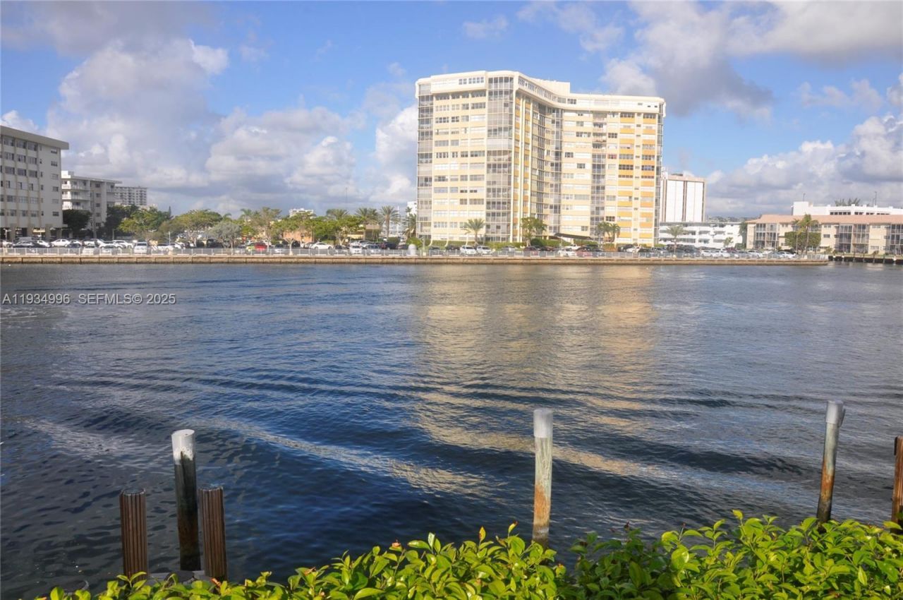 1865 S Ocean Dr , Unit 9I, Hallandale Beach, FL 33009 Photo