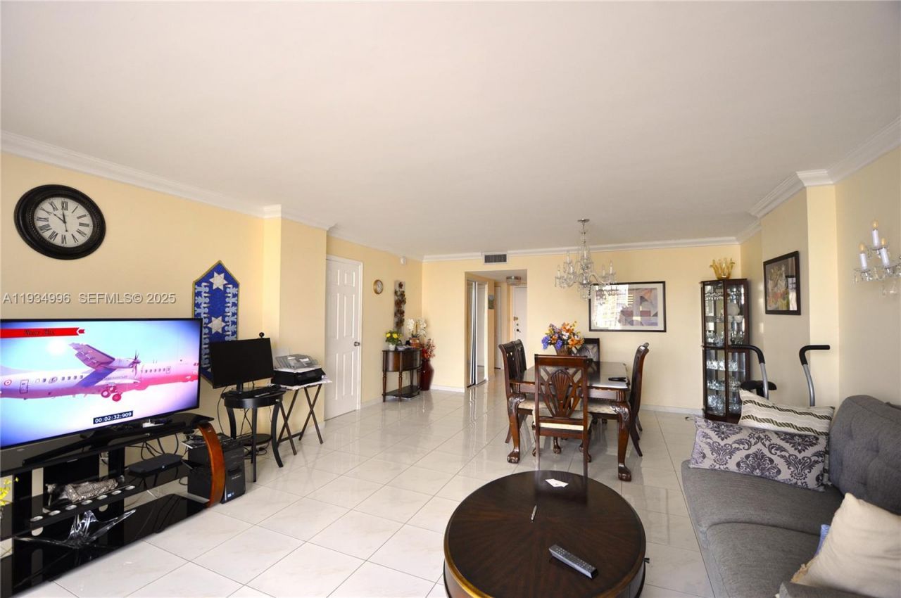 1865 S Ocean Dr , Unit 9I, Hallandale Beach, FL 33009 Photo