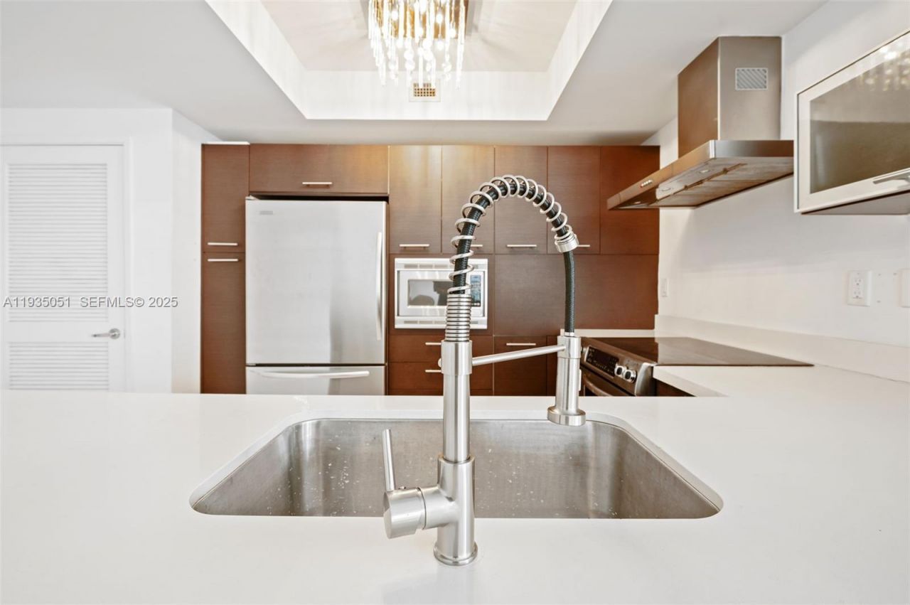 200 Sunny Isles Blvd, Unit 2-806, Sunny Isles Beach, FL 33160 Photo