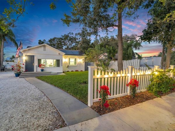 2009 1ST AVENUE E, BRADENTON, FL 34208