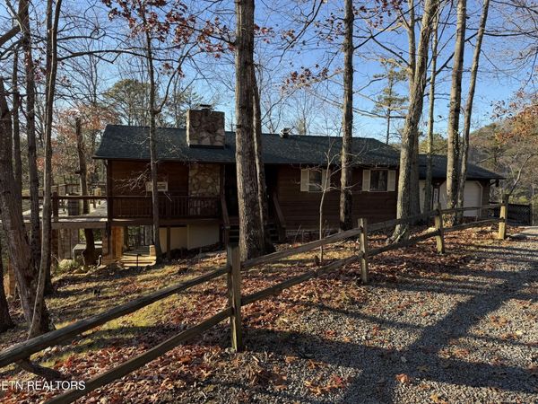 1001 Old Laurel Lane, Sevierville, TN 37876