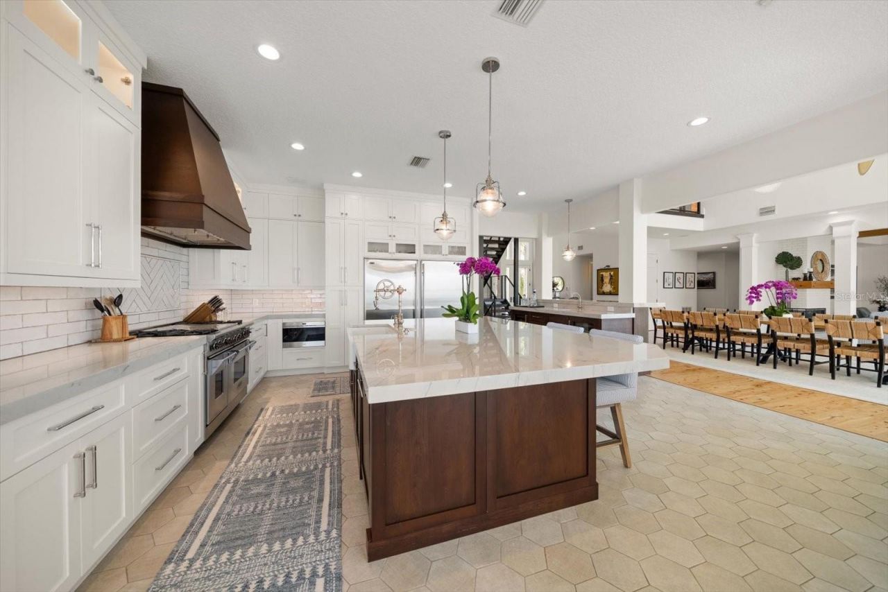 418 St Andrews Drive, Belleair, FL 33756 Photo