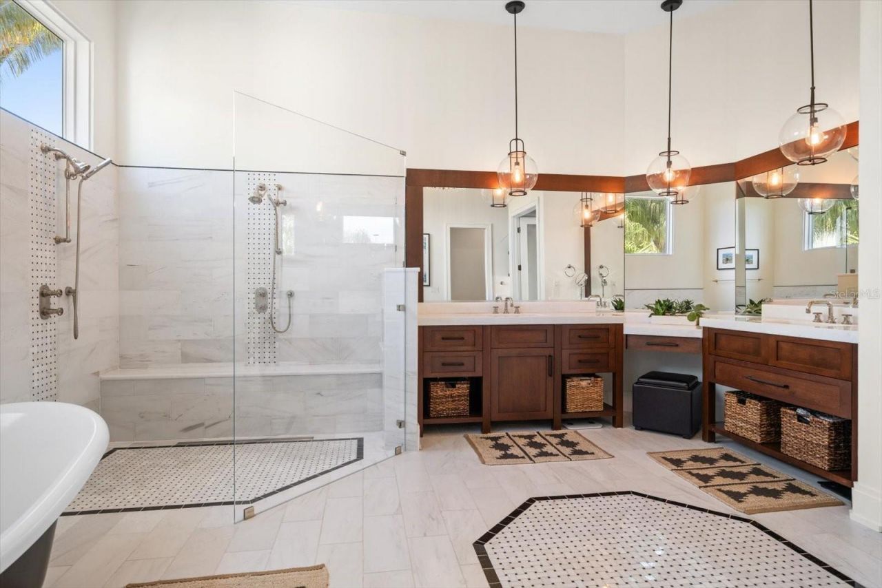 418 St Andrews Drive, Belleair, FL 33756 Photo