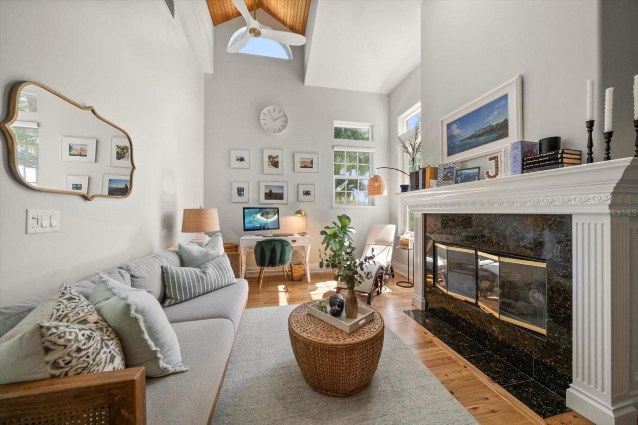 418 St Andrews Drive, Belleair, FL 33756 Photo