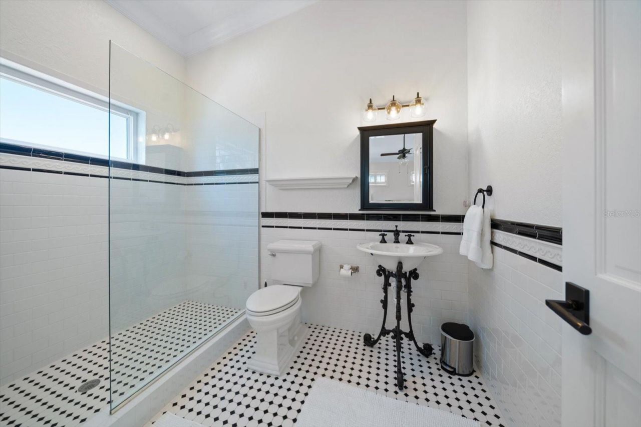 418 St Andrews Drive, Belleair, FL 33756 Photo