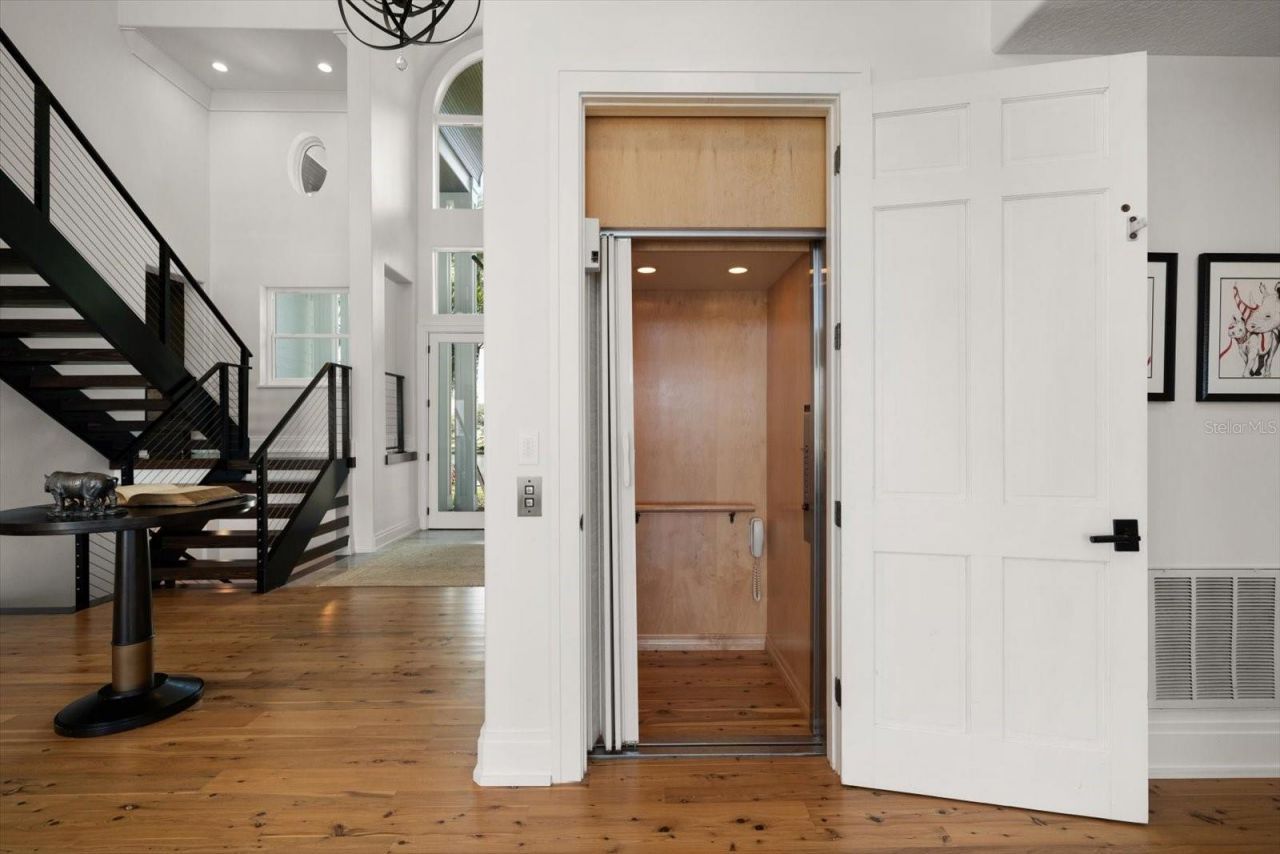 418 St Andrews Drive, Belleair, FL 33756 Photo