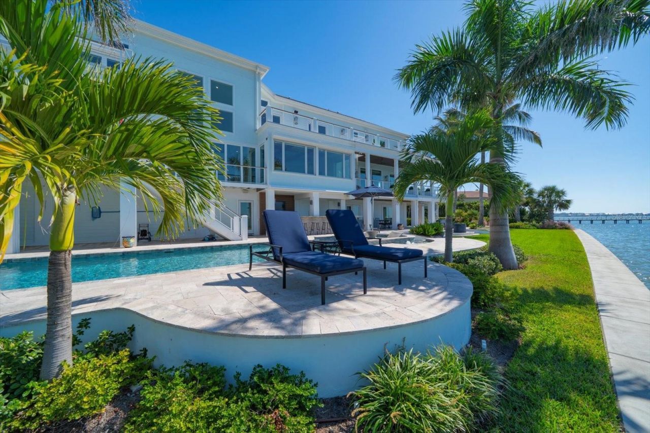 418 St Andrews Drive, Belleair, FL 33756 Photo