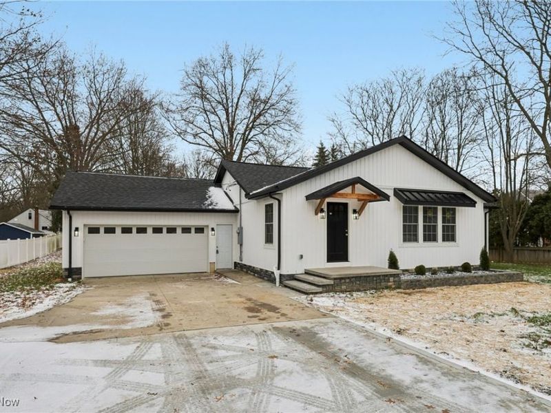 3943 Darrow Road, Stow, OH 44224 Photo 2