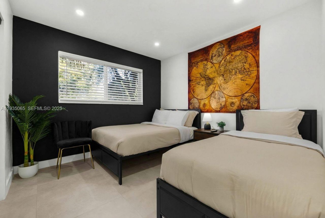 3260 NW 9th St, Miami, FL 33125 Photo