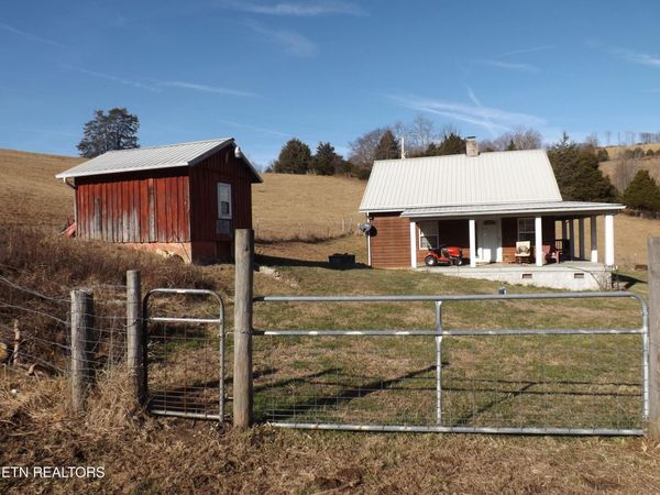 223 Ulysses Daniels Lane, Harrogate, TN 37752