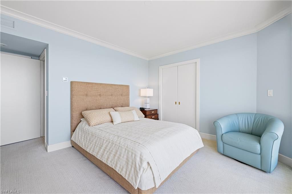 4021 Gulf Shore Blvd N, Unit 1804, Naples, FL 34103 Photo