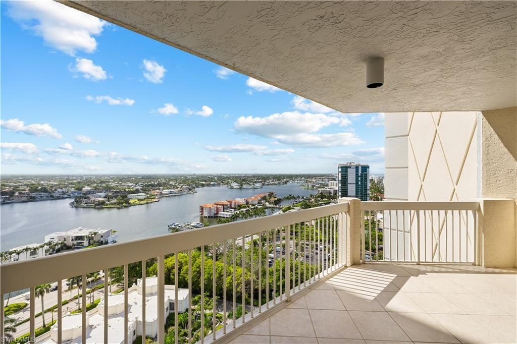 4021 Gulf Shore Blvd N, Unit 1804, Naples, FL 34103 Photo