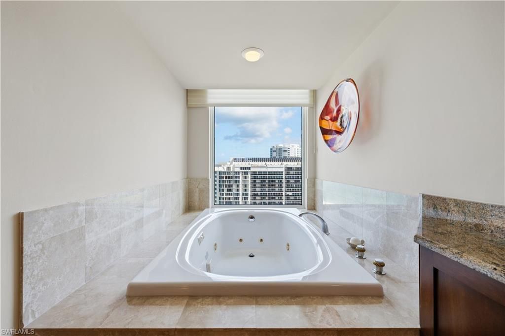 4021 Gulf Shore Blvd N, Unit 1804, Naples, FL 34103 Photo