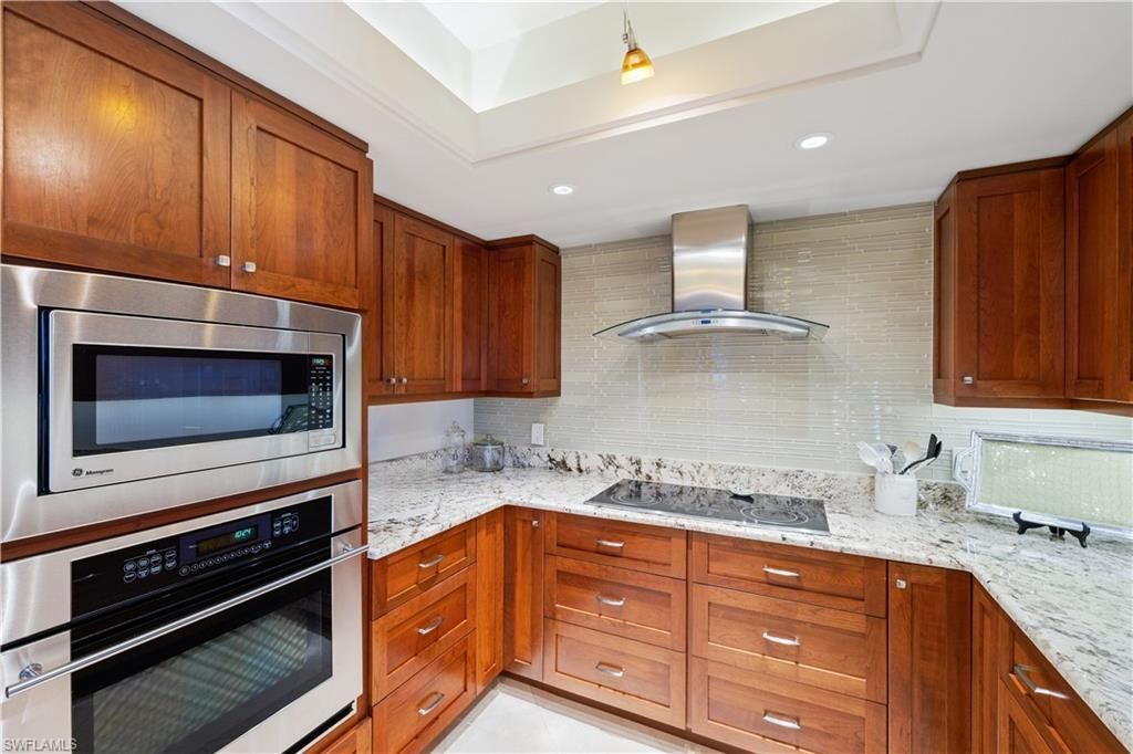 4021 Gulf Shore Blvd N, Unit 1804, Naples, FL 34103 Photo