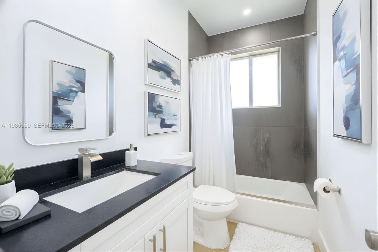 1864 NW 91st St, Unit 1864, Miami, FL 33147 Photo