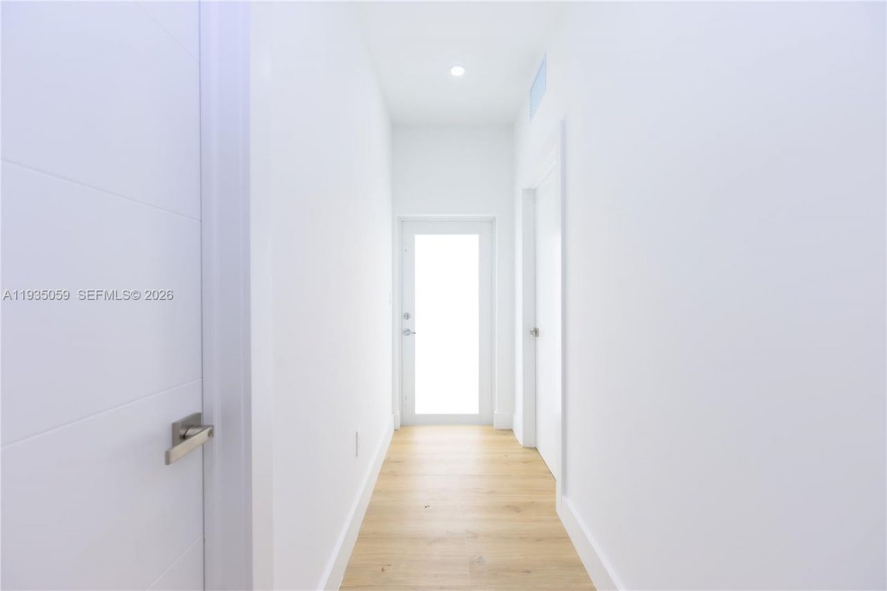 1864 NW 91st St, Unit 1864, Miami, FL 33147 Photo