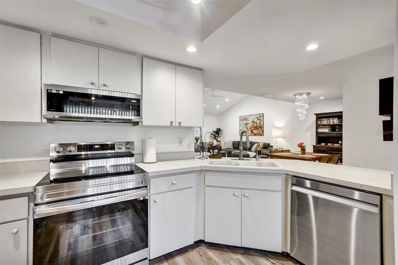 3448 Tallywood Circle, Unit 7050, Sarasota, FL 34237 Photo