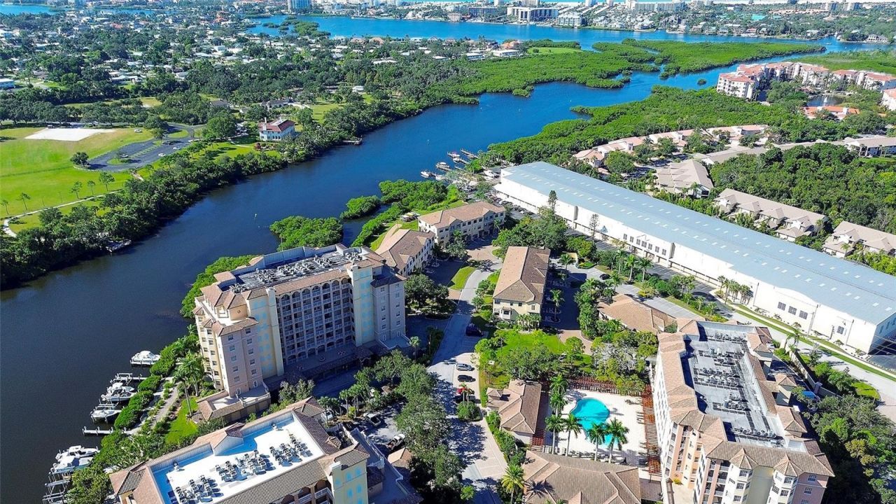 1921 Monte Carlo Drive, Unit 603, Sarasota, FL 34231 Photo