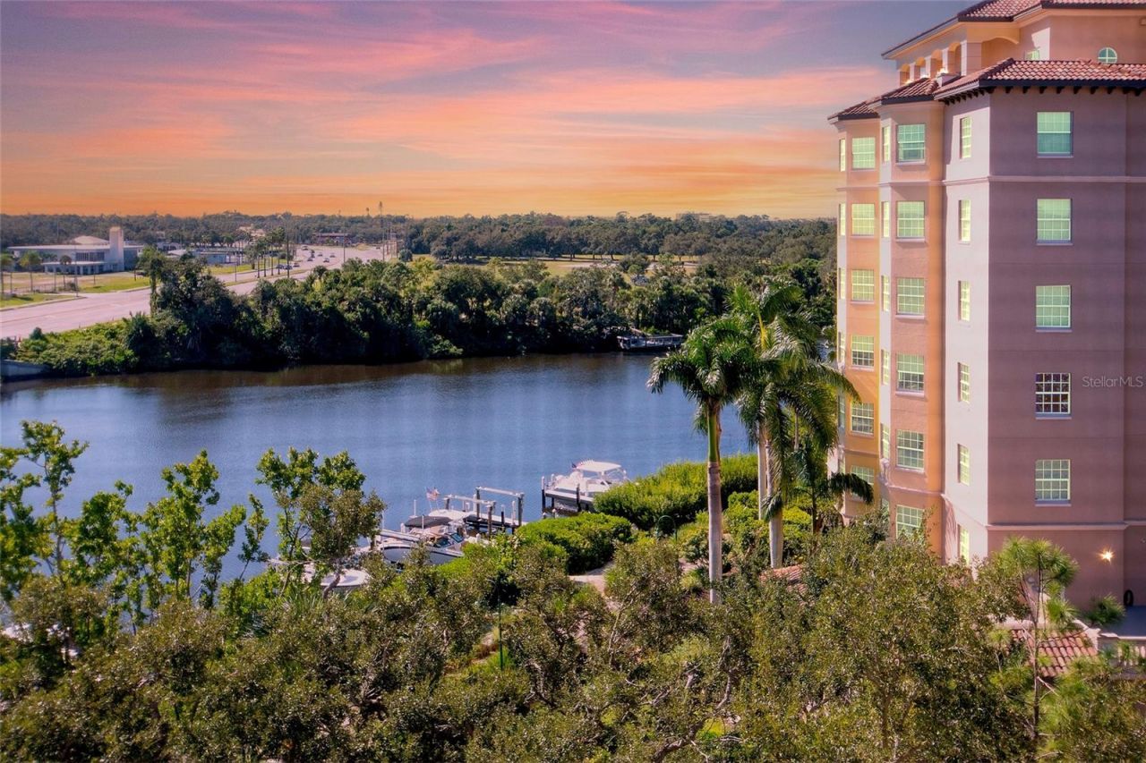 1921 Monte Carlo Drive, Unit 603, Sarasota, FL 34231 Photo
