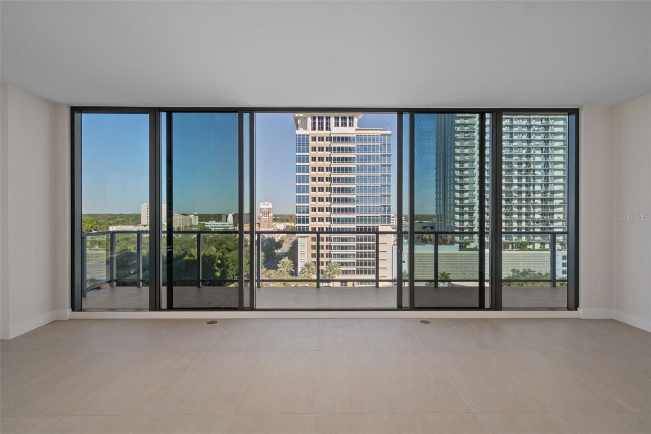 275 1st Avenue S, Unit 1001, Saint Petersburg, FL 33701 Photo