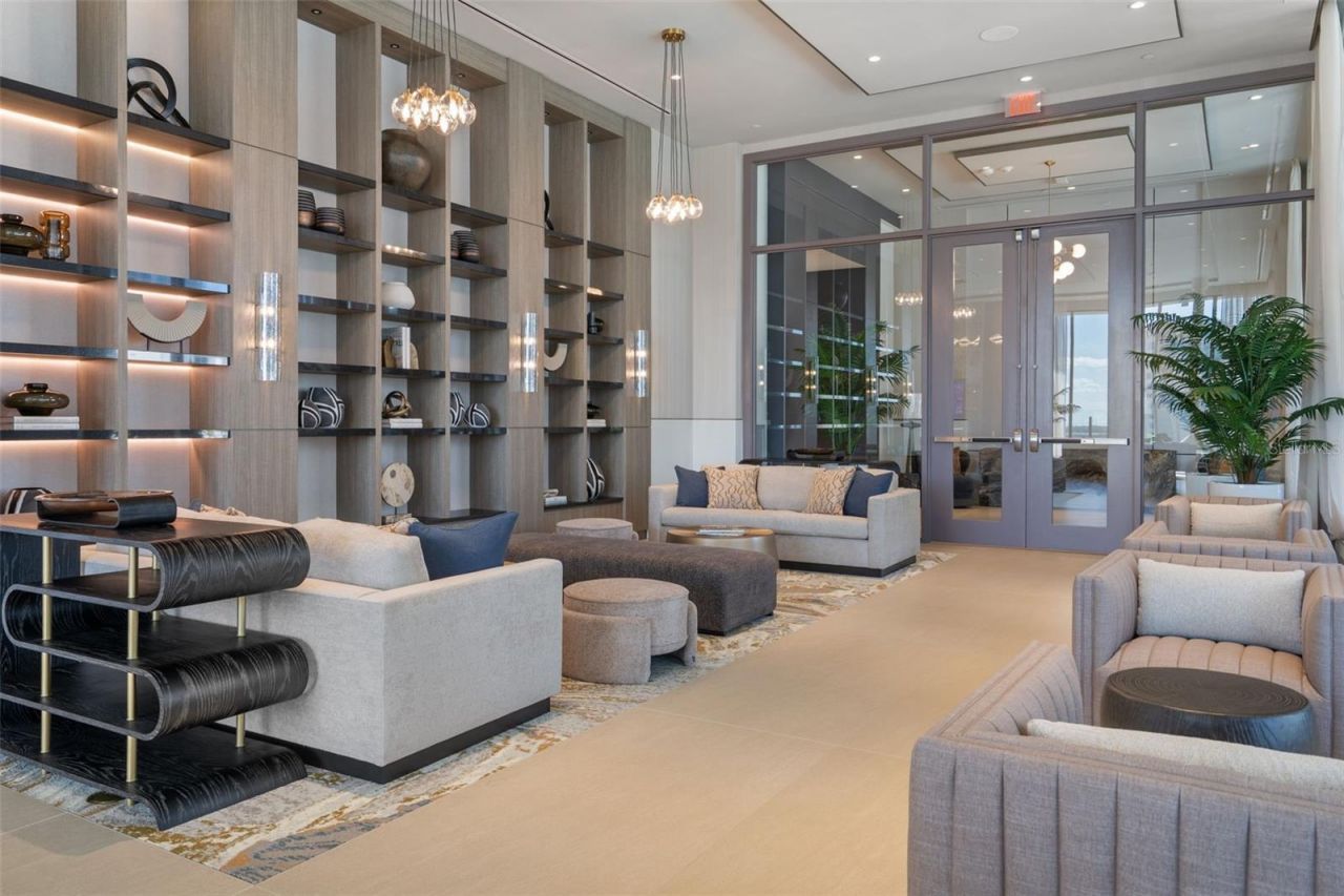 275 1st Avenue S, Unit 1001, Saint Petersburg, FL 33701 Photo