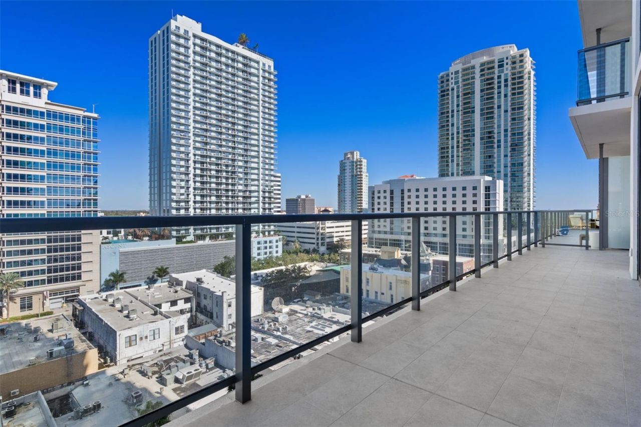 275 1st Avenue S, Unit 1001, Saint Petersburg, FL 33701 Photo