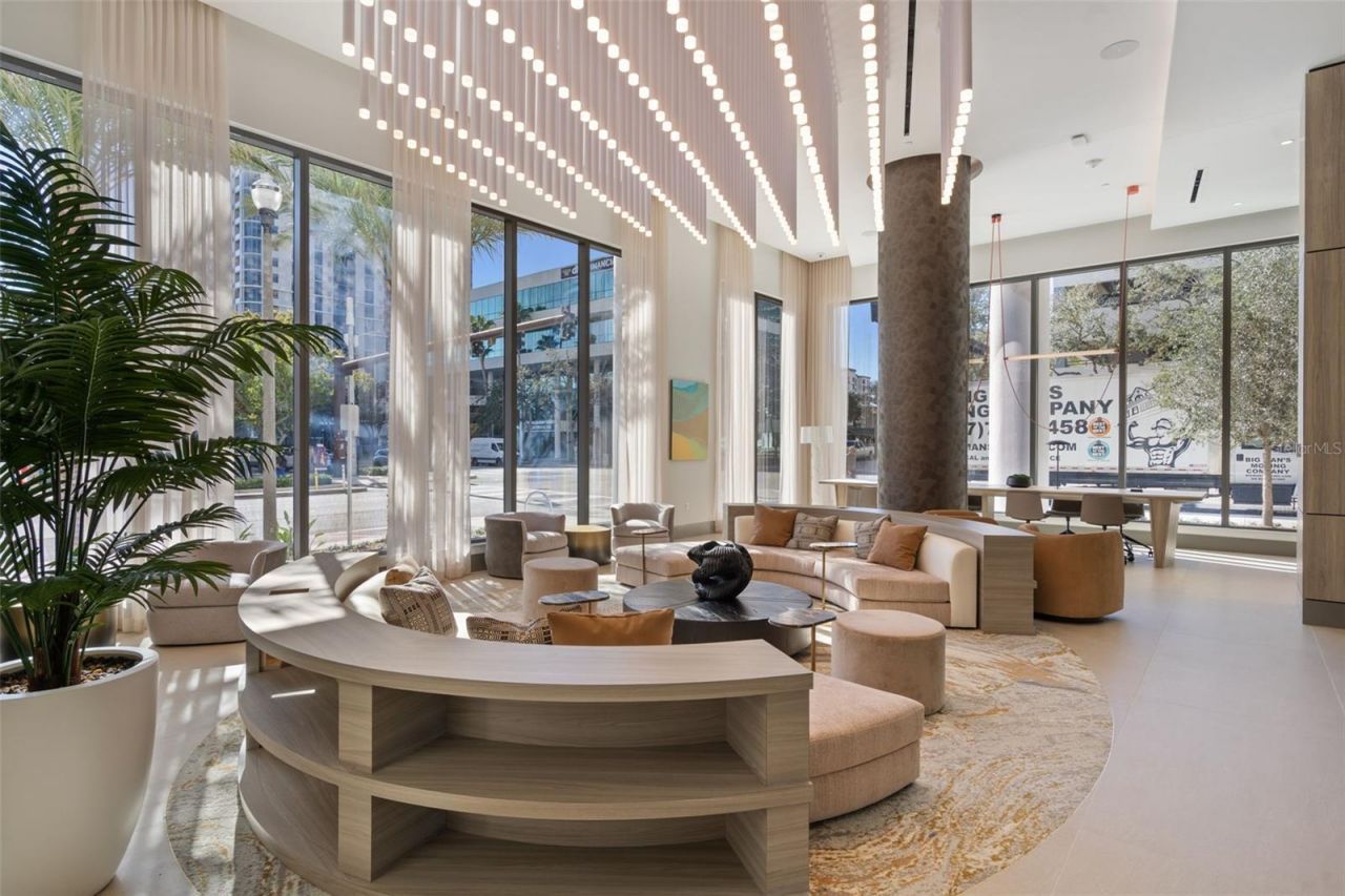 275 1st Avenue S, Unit 1001, Saint Petersburg, FL 33701 Photo