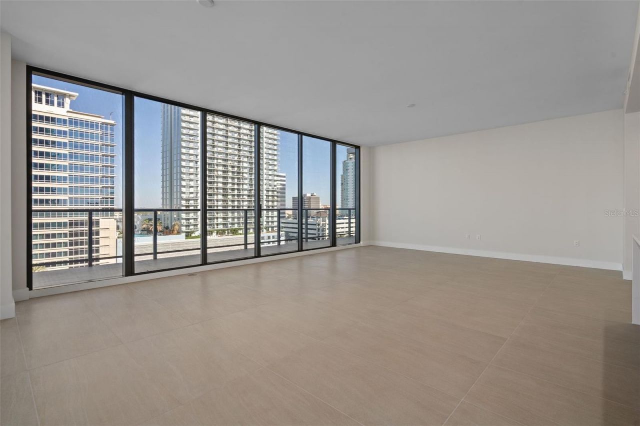 275 1st Avenue S, Unit 1001, Saint Petersburg, FL 33701 Photo