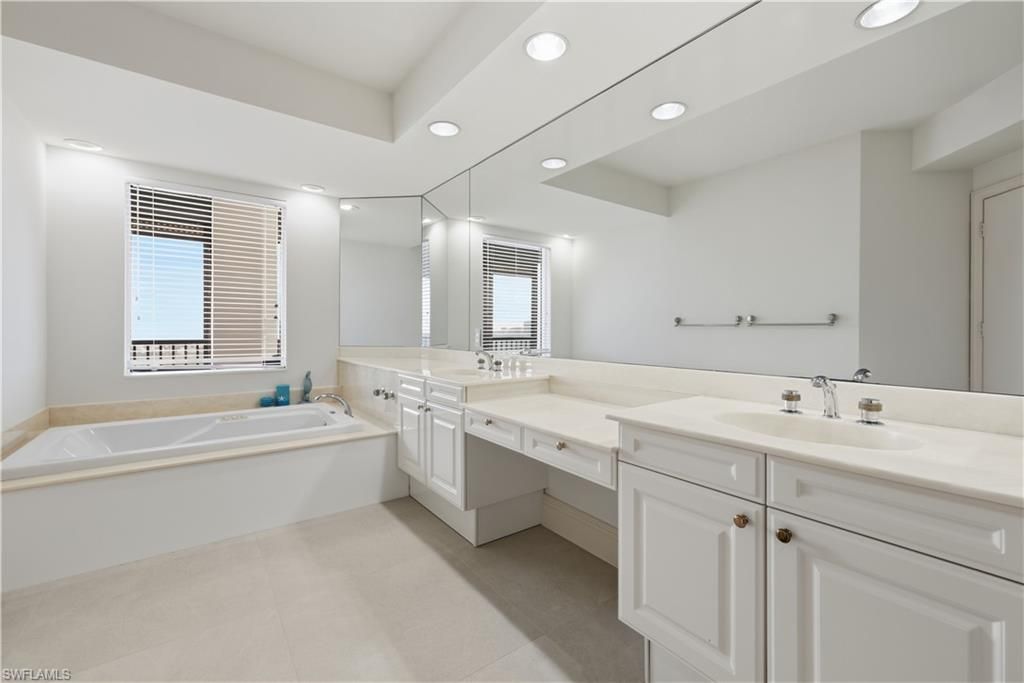 8990 Bay Colony Dr, Unit 1203, Naples, FL 34108 Photo