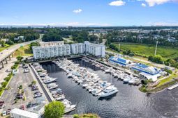 2100 Sea Mountain Hwy. photo 4