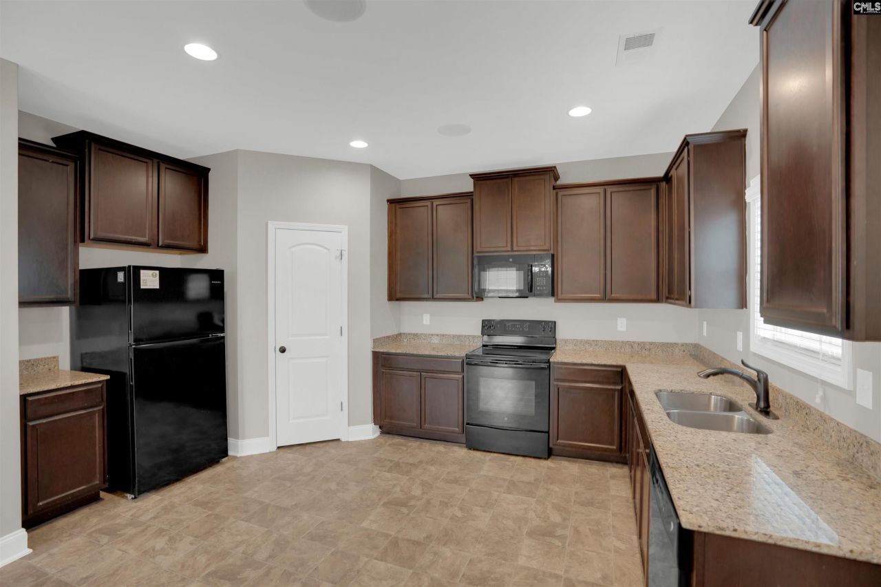 324 Emanuel Creek Drive Photo 9