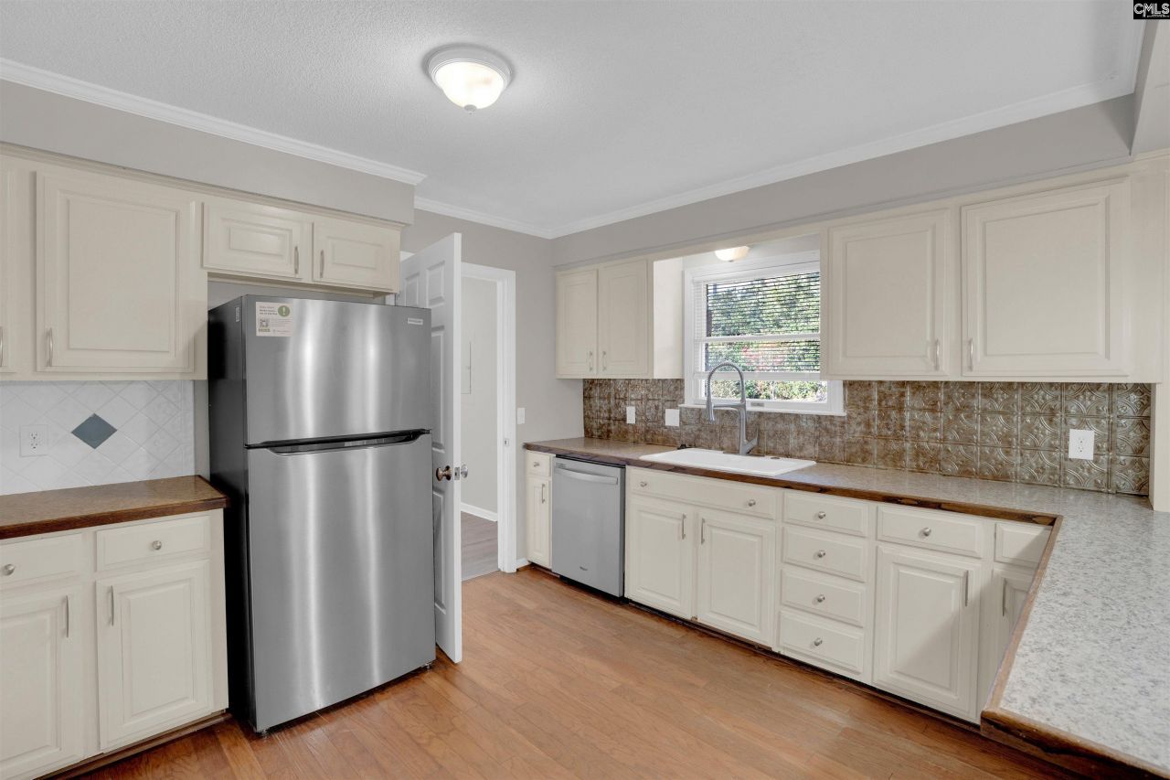 15 Mosswood Road  Photo 10