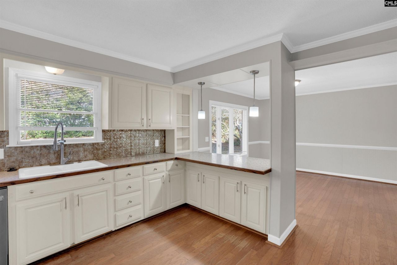 15 Mosswood Road  Photo 11