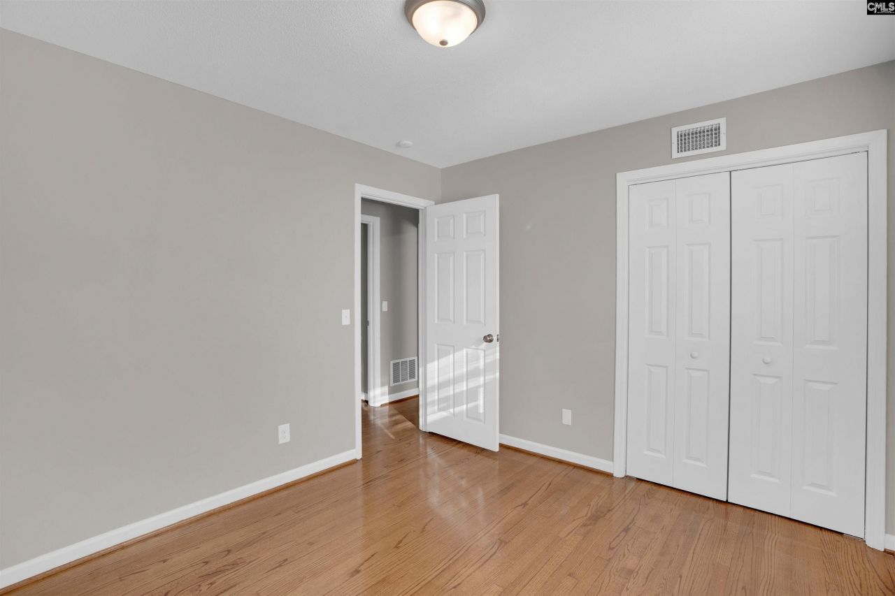 15 Mosswood Road  Photo 18