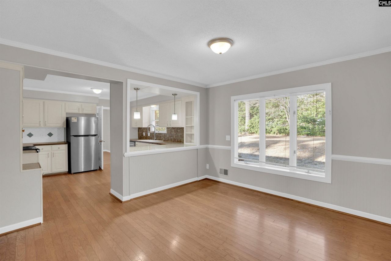 15 Mosswood Road  Photo 7