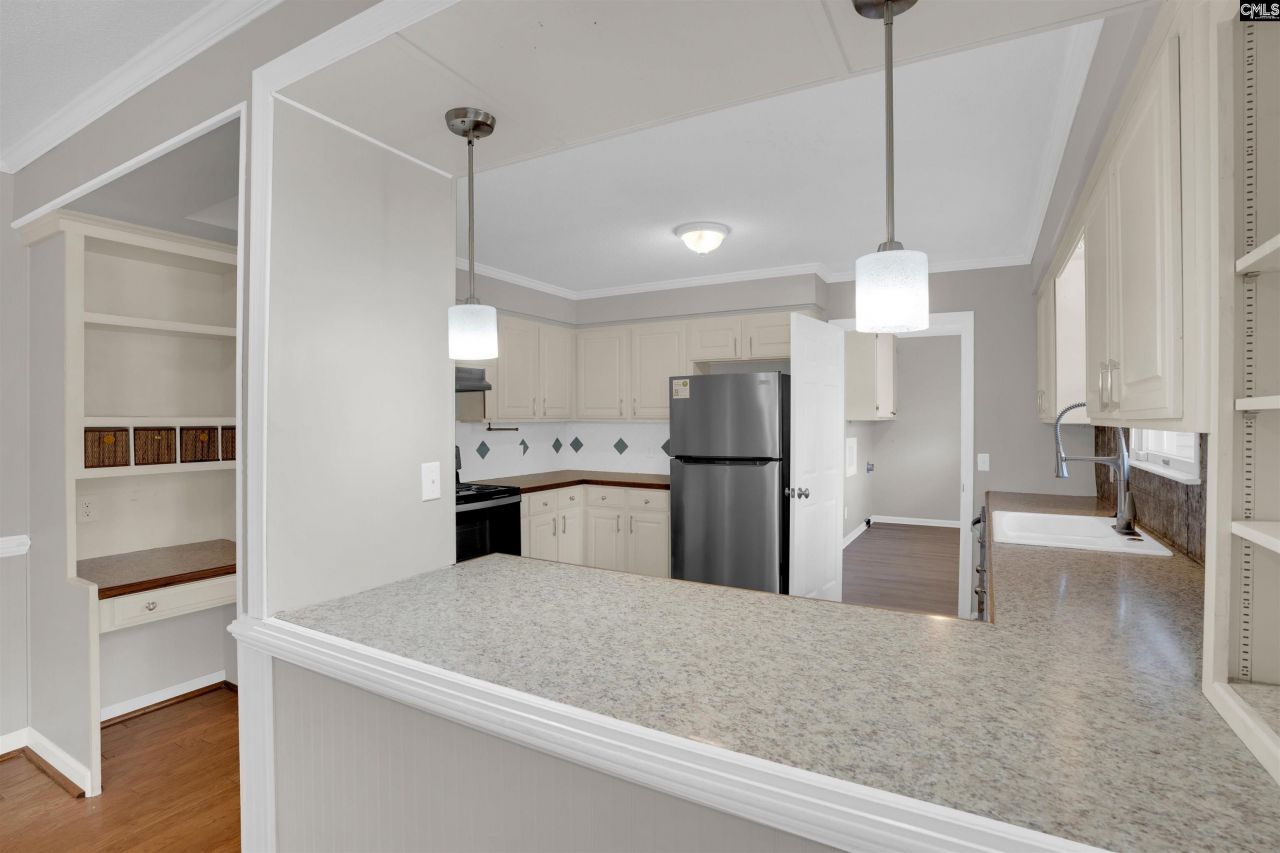 15 Mosswood Road  Photo 9