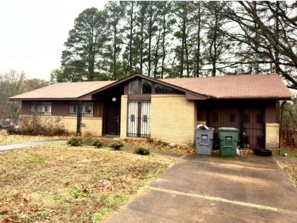 3935 N TREZEVANT LN, Memphis, TN 38127