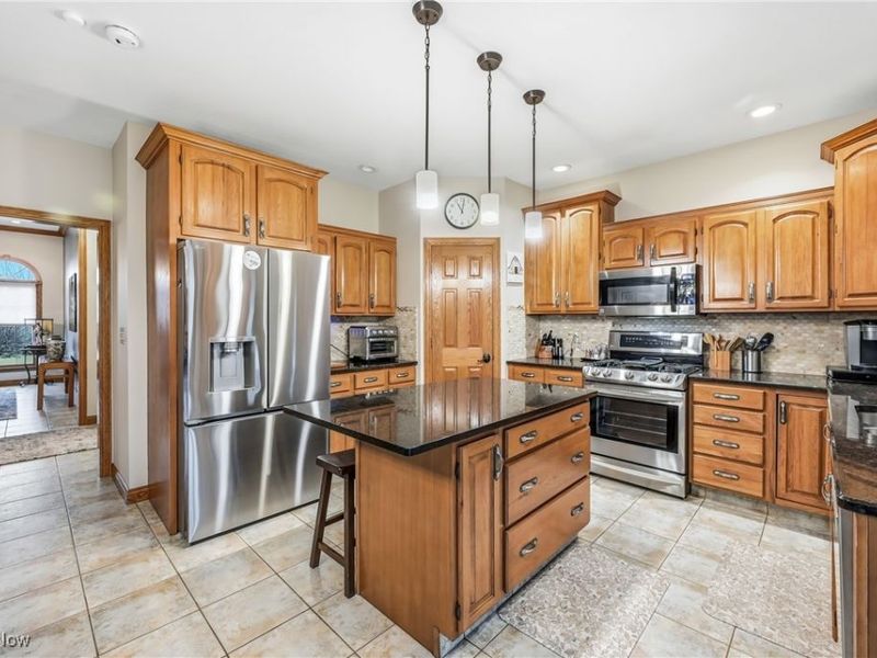 110 Longview Circle, North Lima, OH 44452 Photo 4