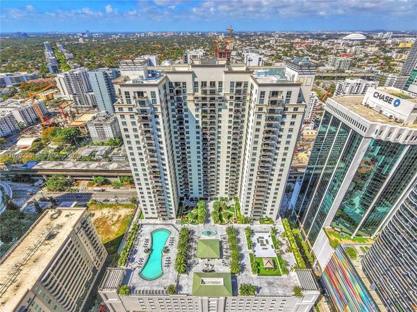 999 SW 1st Ave, Unit UPH12, Miami, FL 33130