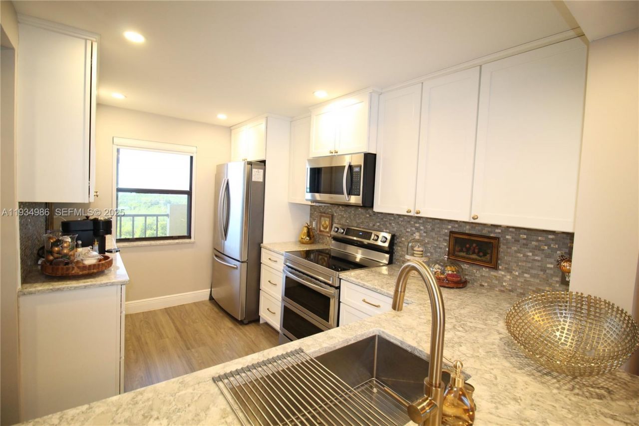 7370 S Ocean Dr, Unit 715, Jensen Beach, FL 34957 Photo