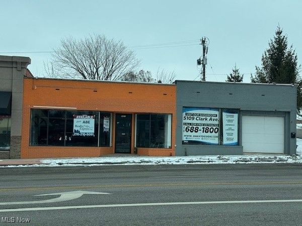 5421 Pearl Road, Parma, OH 44129