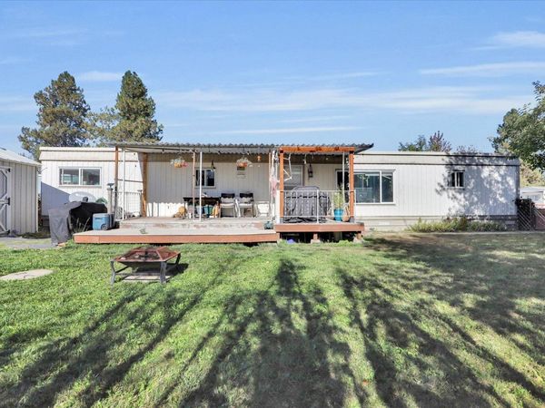 40414 N Newport Hwy, Elk, WA 99009