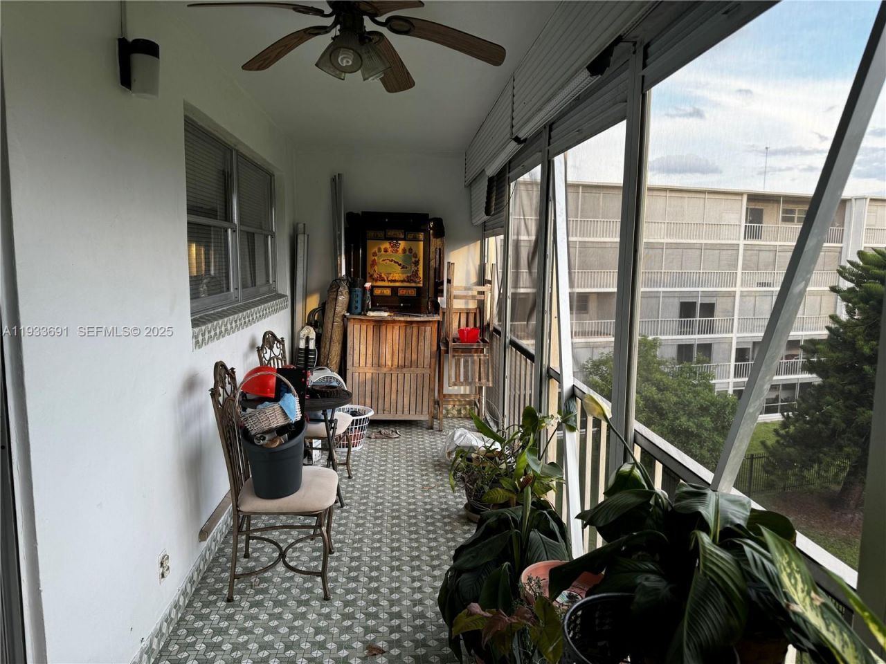 950 Hillcrest Dr, Unit 411, Hollywood, FL 33021 Photo