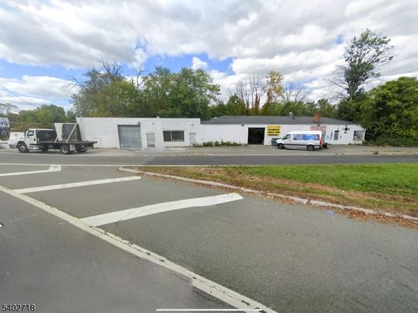 1050 Valley St, Union, NJ 07088